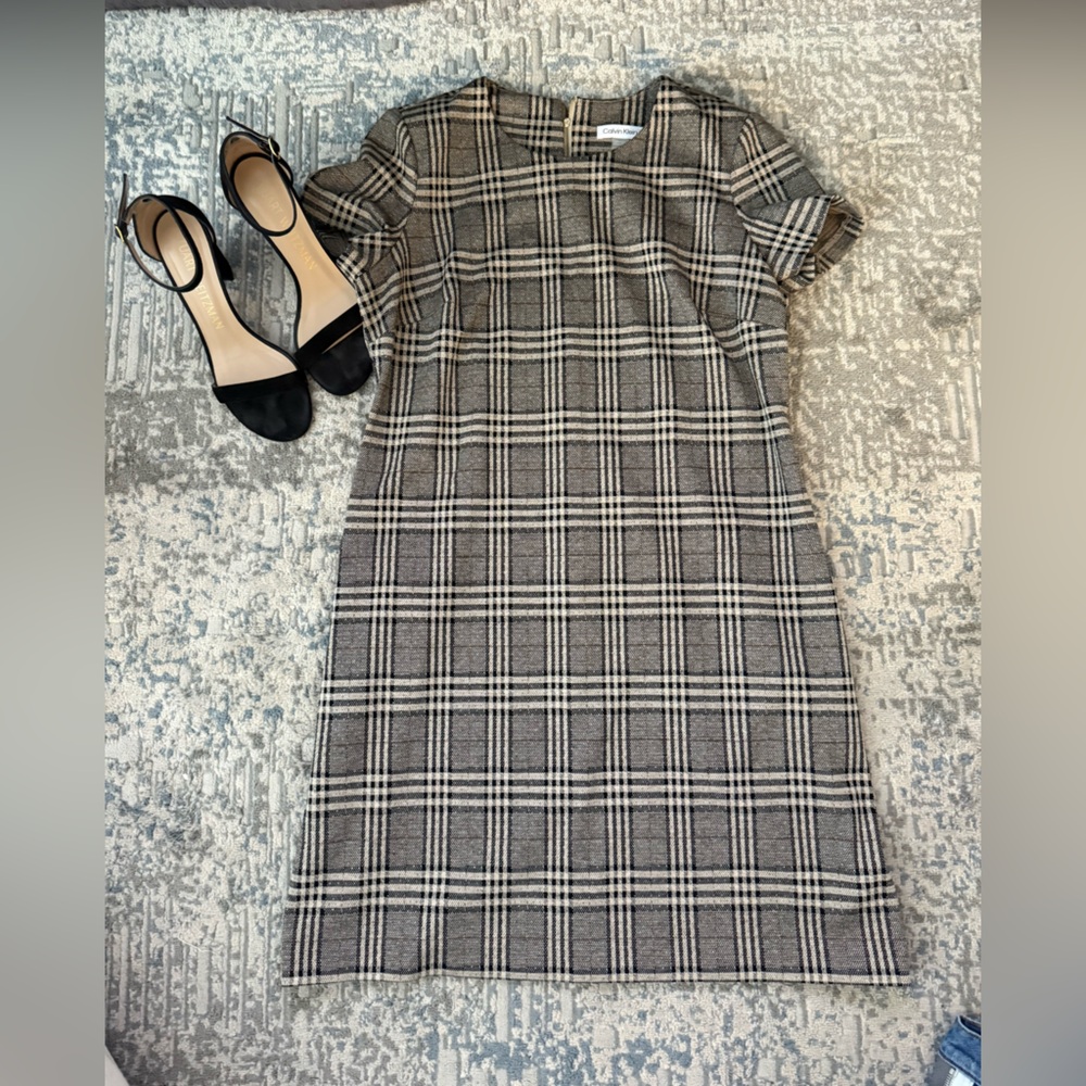 Calvin Klein Brown Plaid Sheath Dress with Short Sleeves